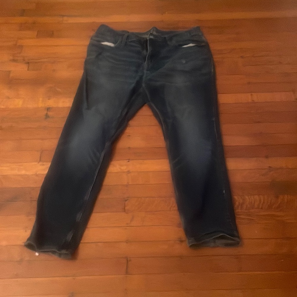 Old Navy medium/dark wash slim fit jeans 40/32